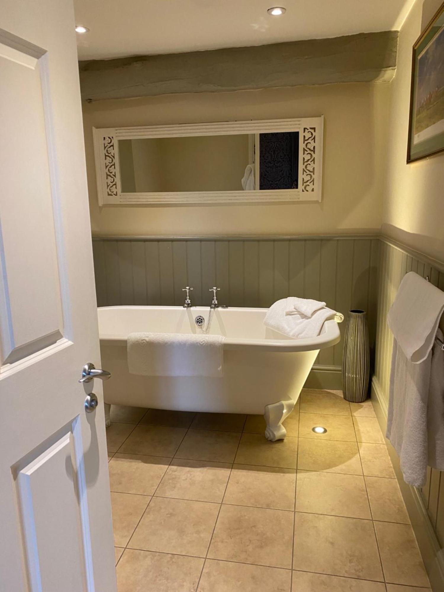 The Punch Bowl Inn Kendal Extérieur photo